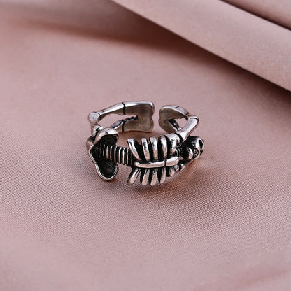 Women's Vintage Heavy Duty Distressed Skull Shape Ring