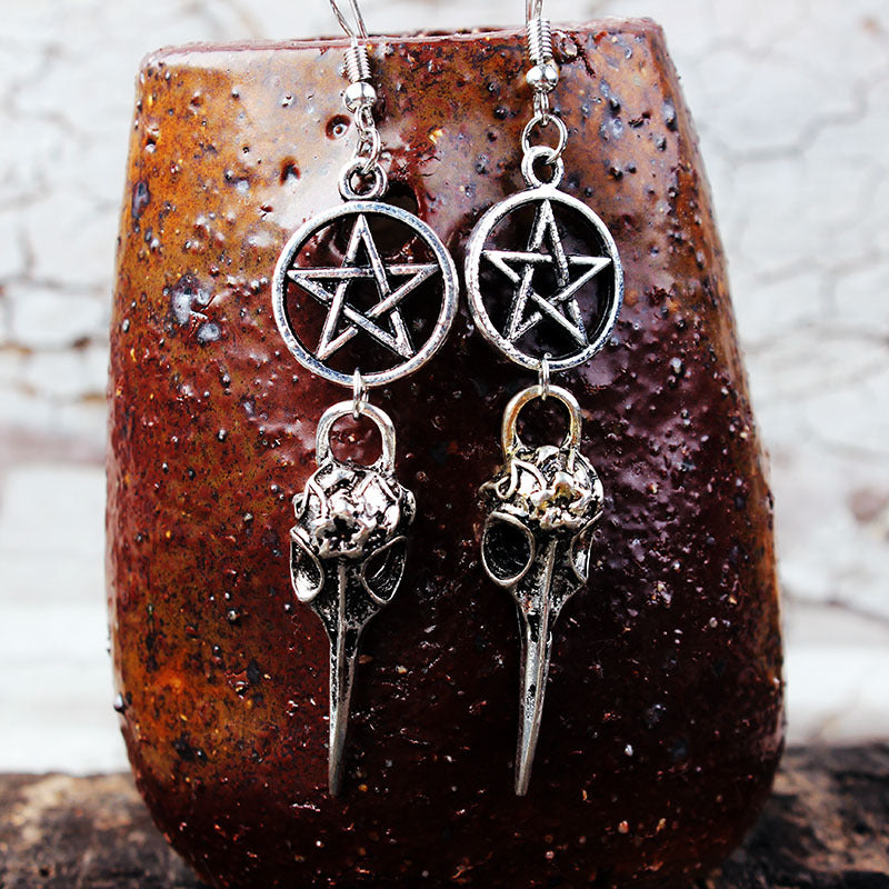 European And American Explosive Gothic Punk Pentagram Bull Skull